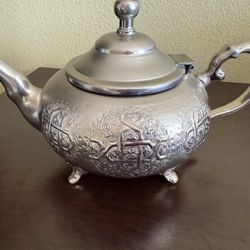 “Antique Royal EPNS Silver Plated Teapot – Crown Mark, Ornate Floral Engraved Vintage Tea Pot
