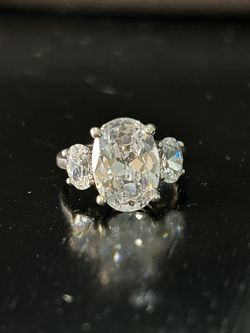 Vintage Ring Size 8 Silver 925 Oval 3 Stone Cubic Zirconia Diamond Large Edwardian