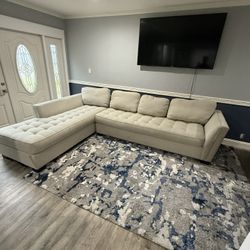 Large tan sectional sofa chase style