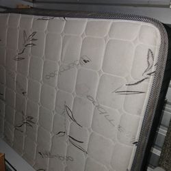 Full Bed Cherry Wood Frame 