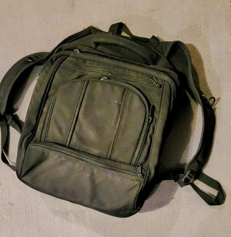 Padded insulated laptop backpack 🎒- Holmdel NJ
