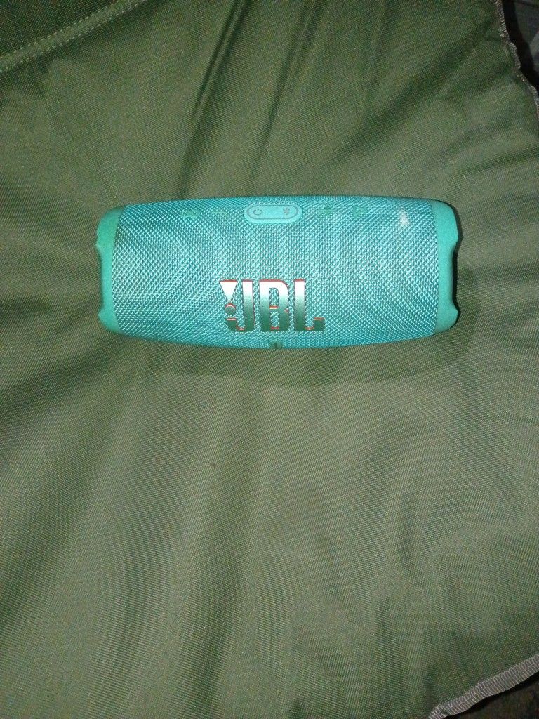 JBL Charge 5 Waterproof