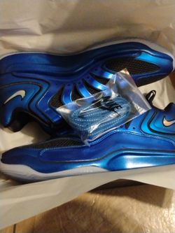 KD basketball shoe 11.5