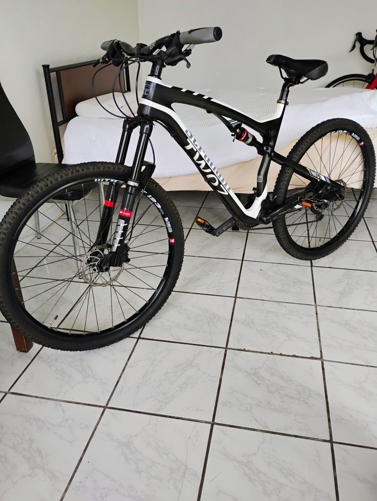 Stradalli Carbón Full 27 .5 