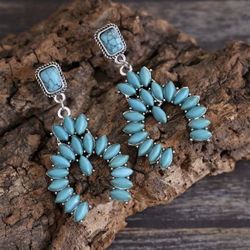 New Unworn Faux Turquoise Earrings