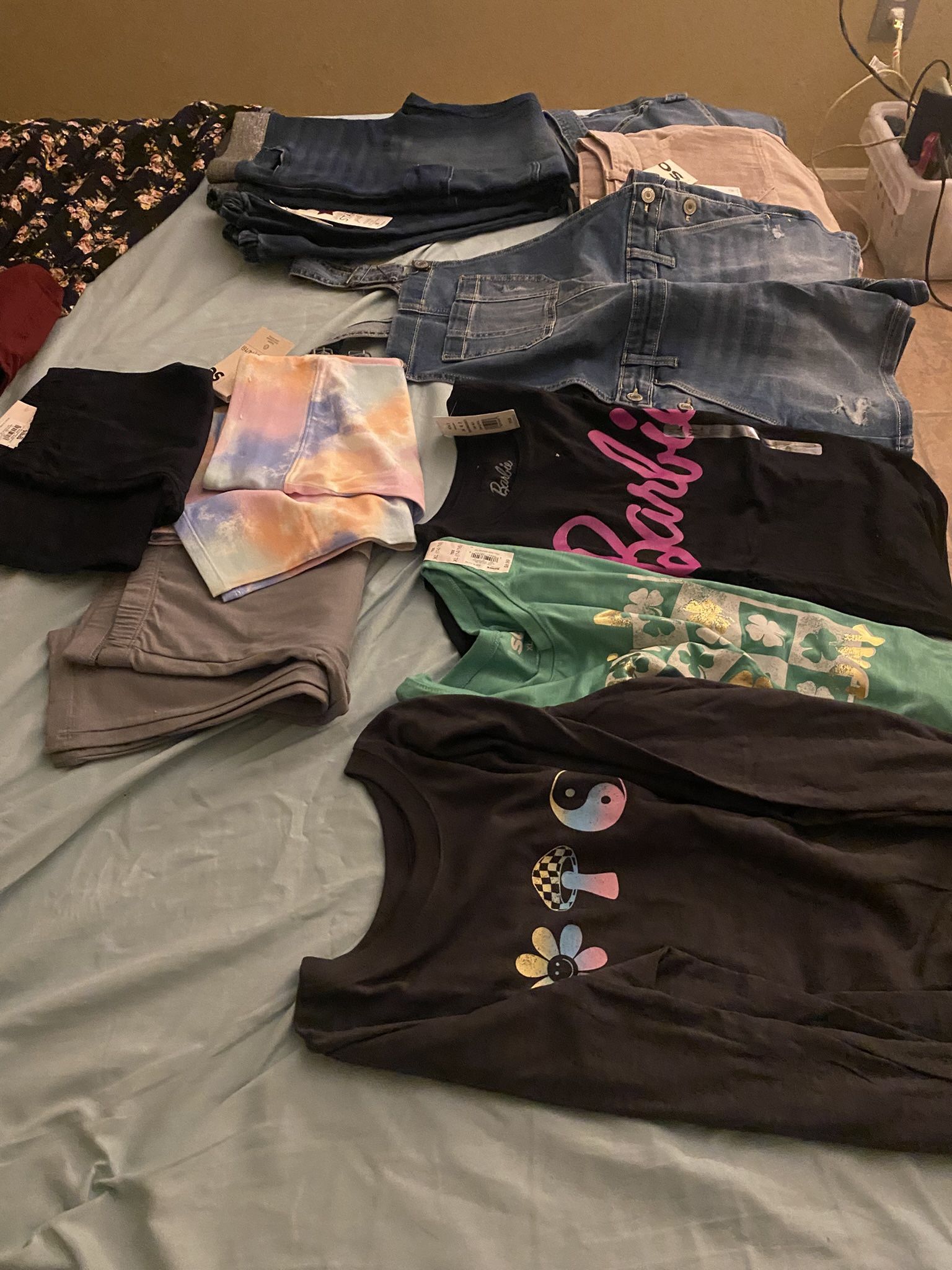 Girls Clothes