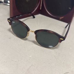 Ray-Ban Club round Red Classic Sunglasses