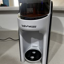 Baby Brezza Formula Pro