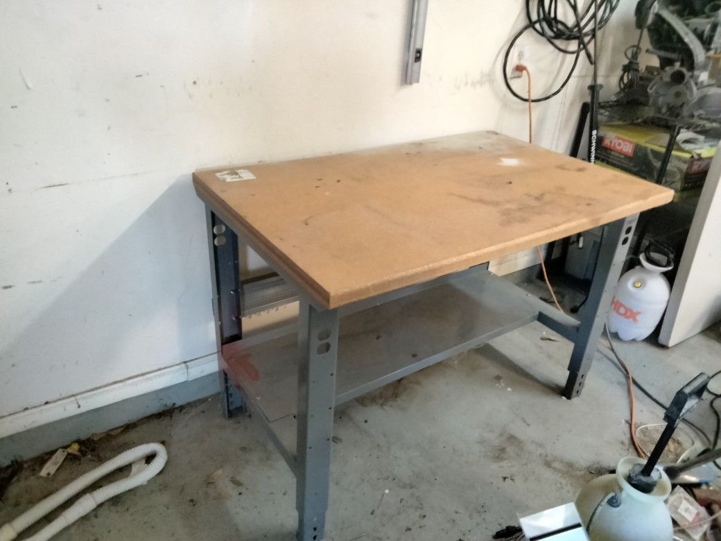 Heavy Duty Work Bench