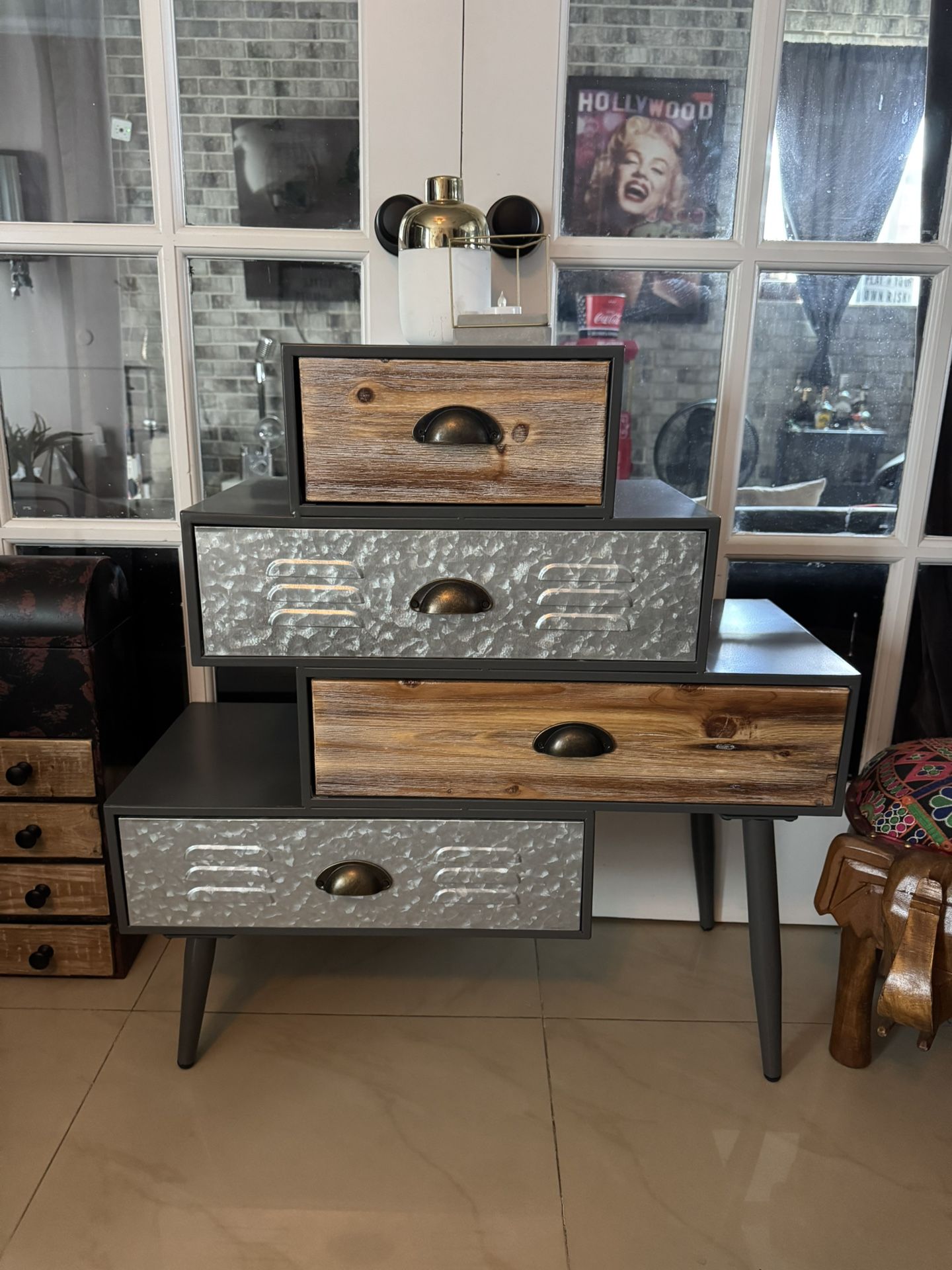 4 Drawer Modern Dresser