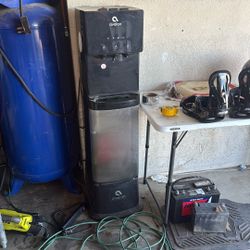 Self-Cleaning Water Cooler Water Dispenser 3 Temperature Settings  