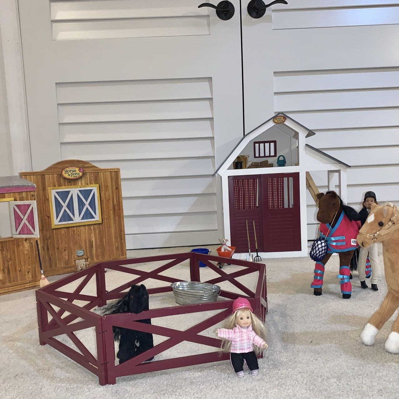 Wooden Horse Barn, Corral, Horses, Girls, Dogs, Tack, Feed Supplies & Tack Room