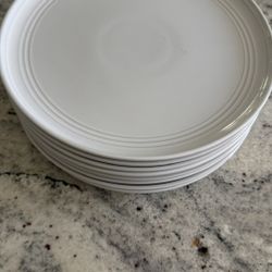 Round Dinner Plates 