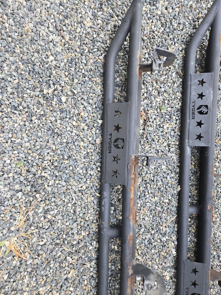 Truck side step bars