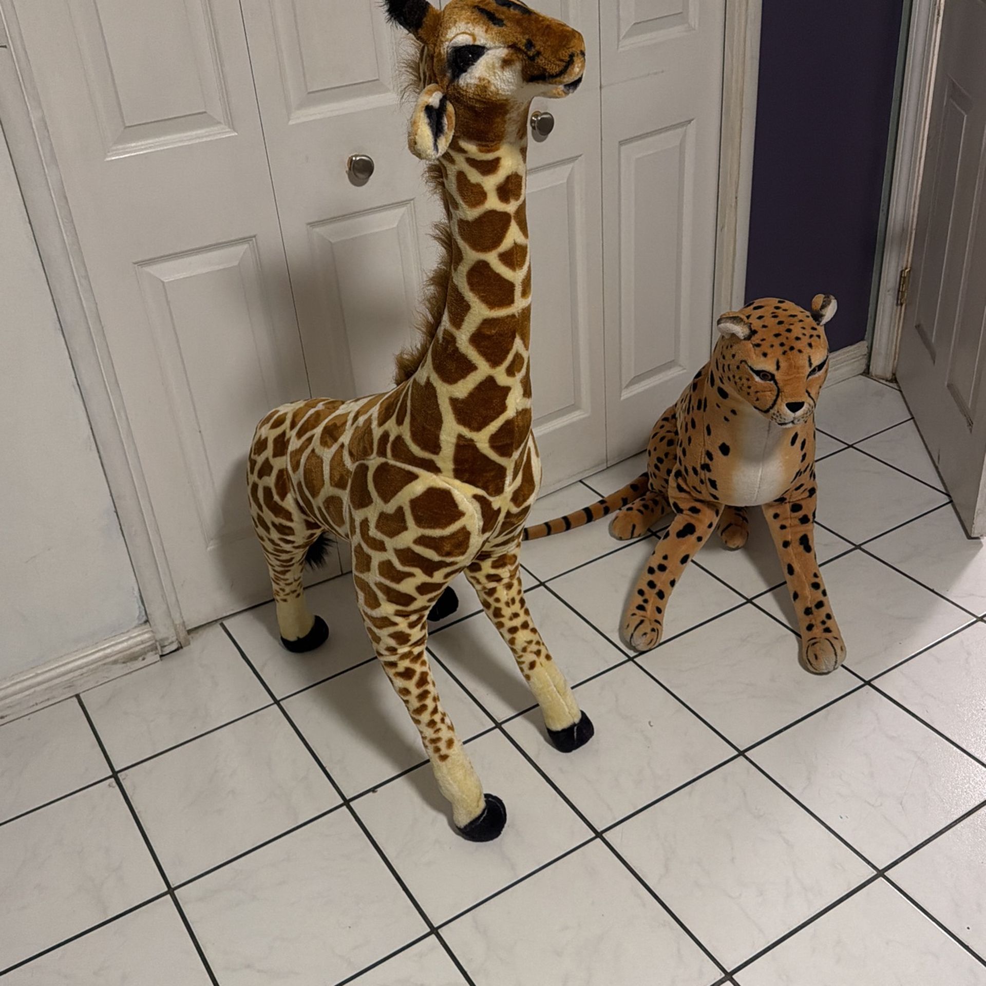 Melissa & Doug Giraffe & Cheetah Lifelike Stuffed Animals 