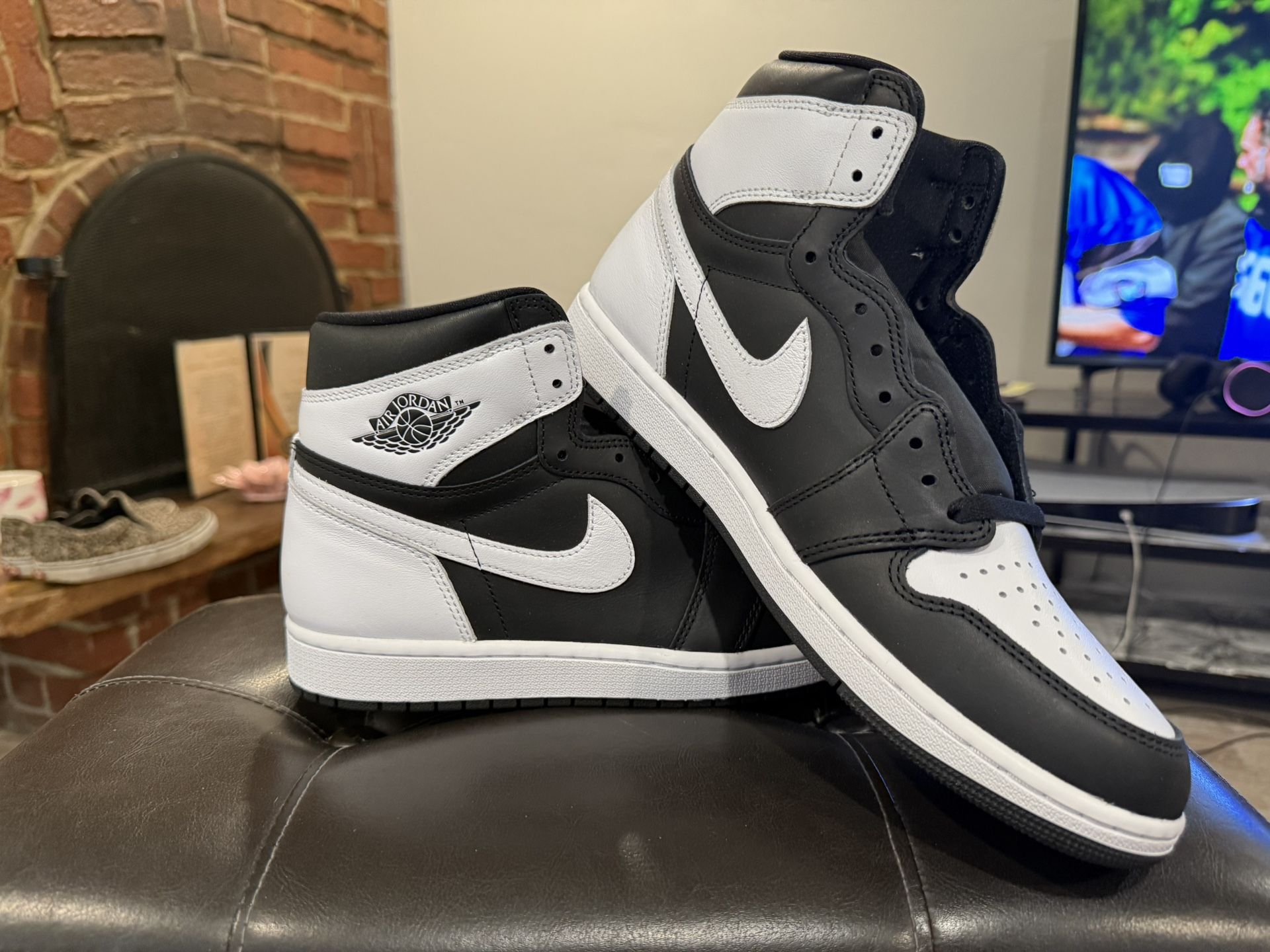 Black/white Jordan 1 High