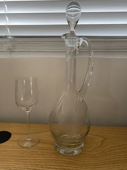 Wine Decanter & Wine Glass