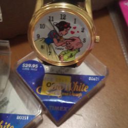  Snow White Vintage Watch 