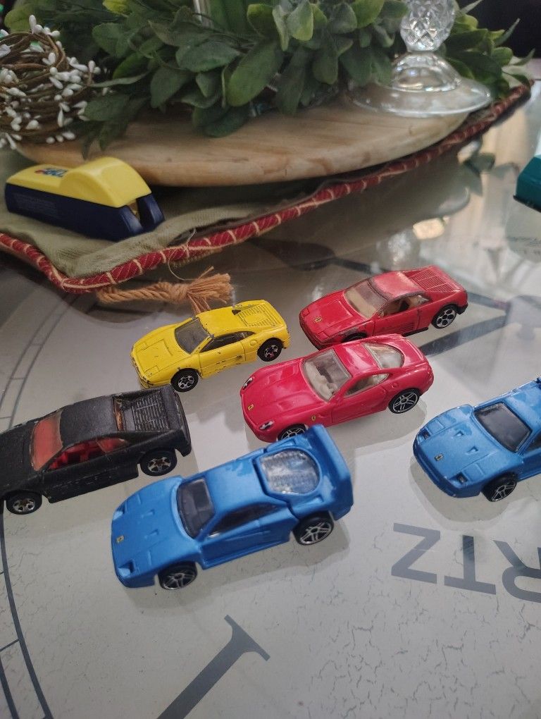 HOT WHEELS!!!!  OLD AND NEWER 