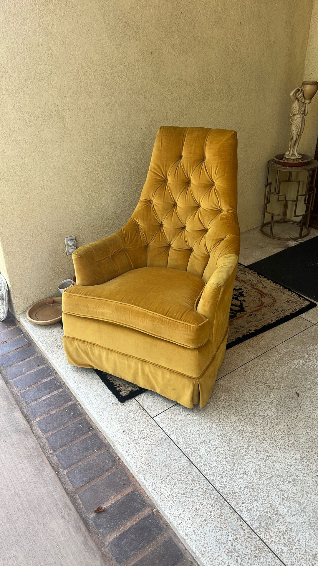 Free Vintage Chair