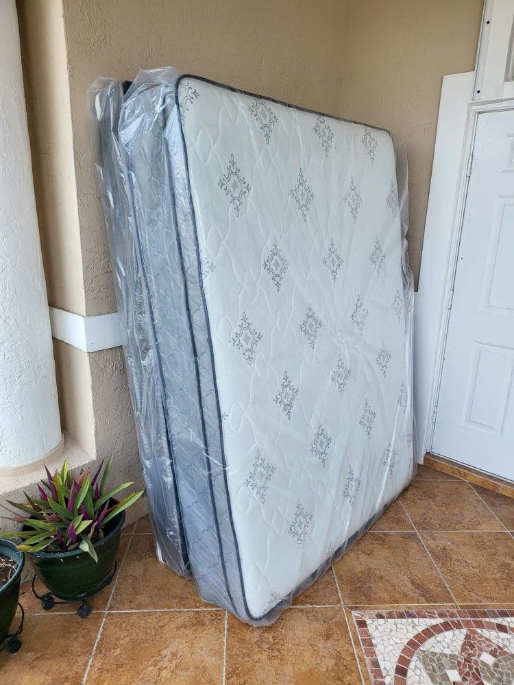 NEW QUEEN PILLOW TOP MATTRESS/ DELIVER AVAILABLE NOW/ HABLAMOS ESPAÑOL/ ENTREGA INMEDIATA