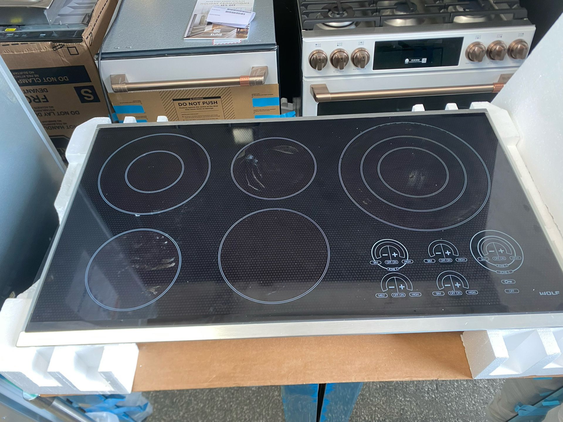 Wolf 36” Electric Cooktop