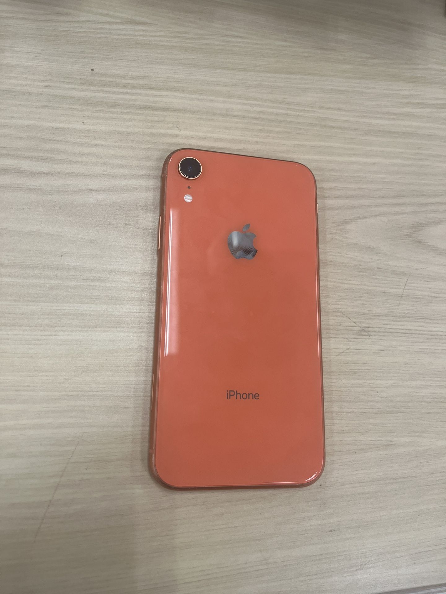 iPhone XR 64GB Metro PCs or T-Mobile