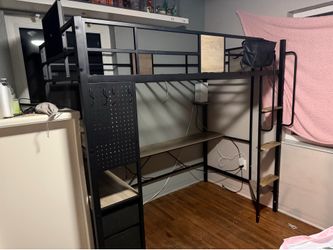 Twin loft Bed with desk and drawers underneath
