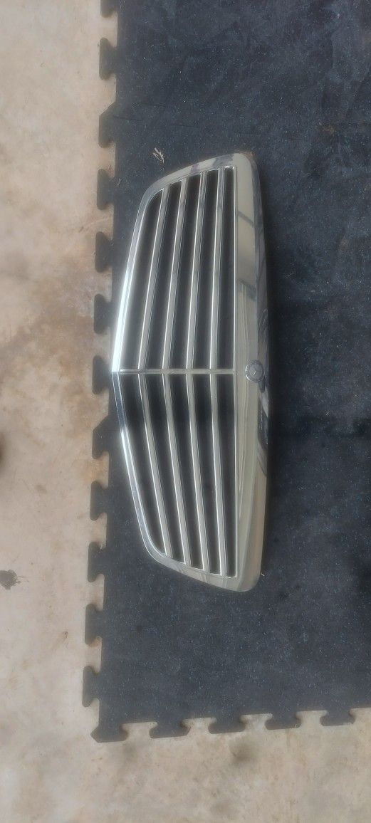 Mercedes Grill