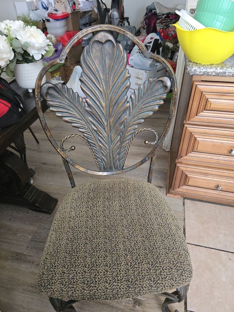Chairs For Free