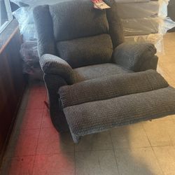 Brand new recliner for 459