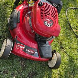 Toro Recycler.6.5HP Push Low mower With The Bag 