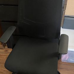 office desk chair $20 FIRM