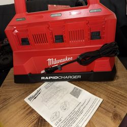 Milwaukee Packout (6) Bay Rapid Charger