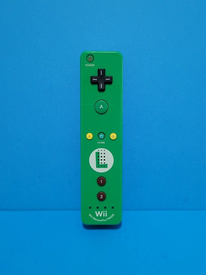 Luigi Themed Genuine Nintendo Wii Remote Motion Limited Edition Controller Wii.