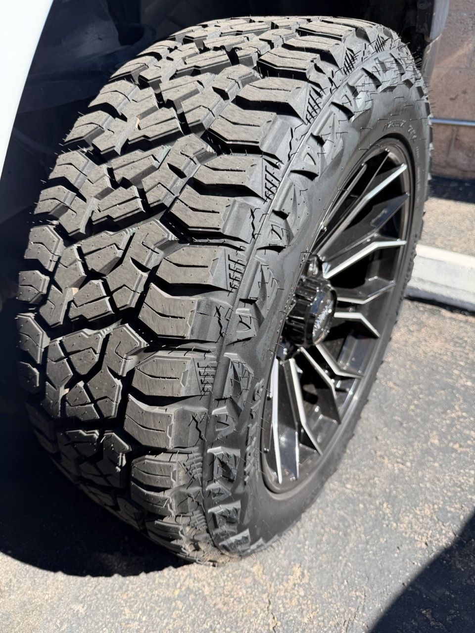 Ups Wheel 4 New Wheels and Tires (5 lug) - Ram/Jeep for Sale in San Diego, CA ...