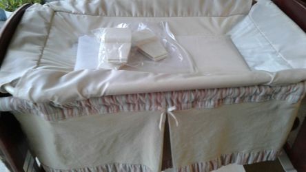 Cunita de bebe nesesita limpieza