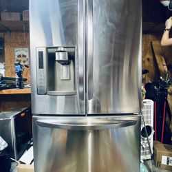 LG Stainless Steel Fridge/Freezer OBO