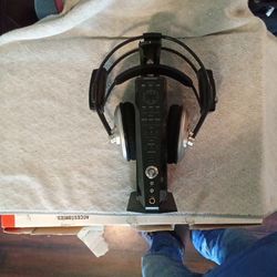 Pioneer Digital Cordless Transmitter T R E - D2000 With Digital Cordless Surround Headphone