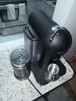 Nespresso Vertuo Coffee Machine & Aeroccino Milk Frother
