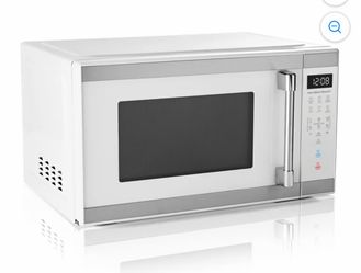White Microwave like new