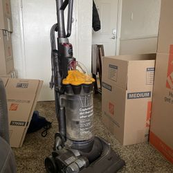 Dyson Vacuum 