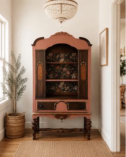 🌹 Vintage Antique Display Cabinet / China Cabinet | Romantic Boho Statement Piece | Hand-Painted