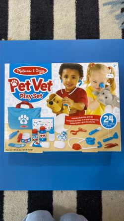 Melissa and Doug Pet Vet Play Set