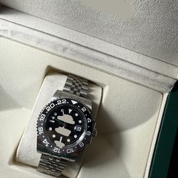 Mens watch automatic movement