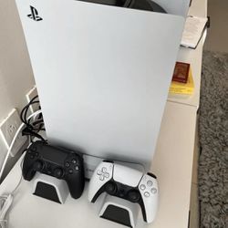 Sony PS5 Digital Edition Console - White With Controller 