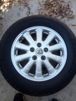 Lexus SC400 OEM Rim