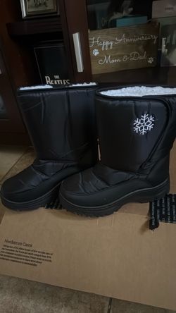 Black Winter/Snow Boots – $30