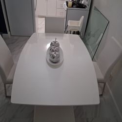 Juego de Comedor Elegante