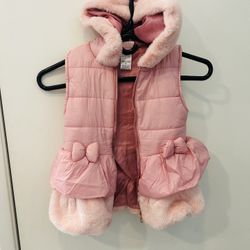Little Lass Size 6 Vest With Hoodie